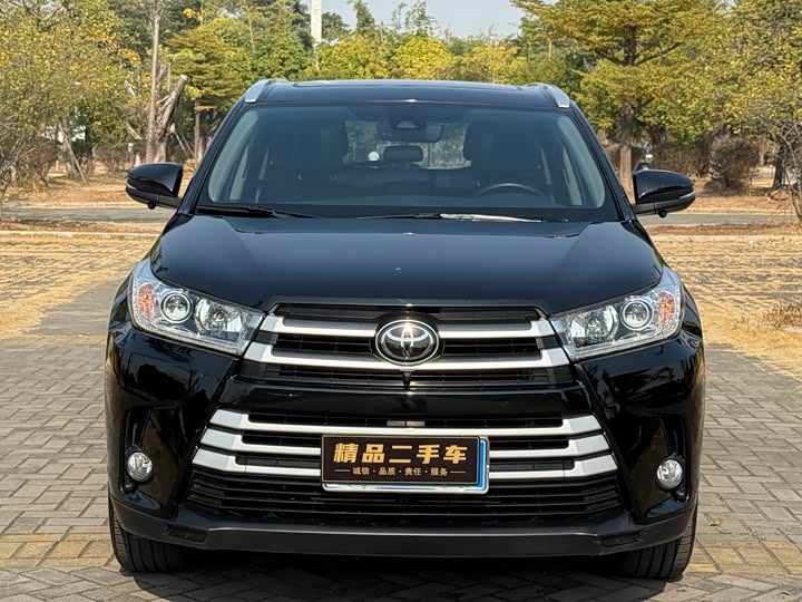 Фото 2 - Toyota Highlander