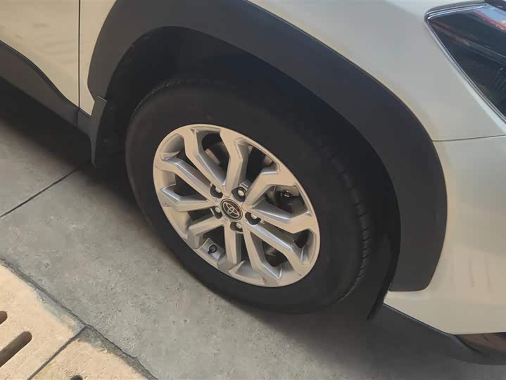 Фото 6 - Toyota Frontlander