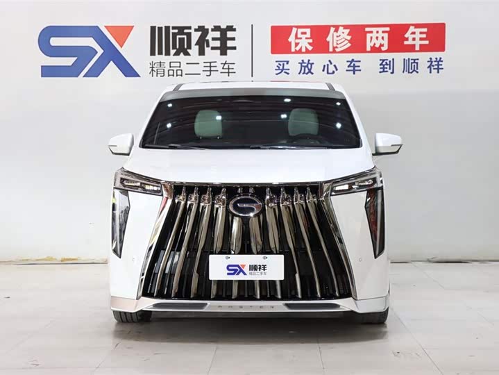 Фото 2 - GAC Trumpchi M8
