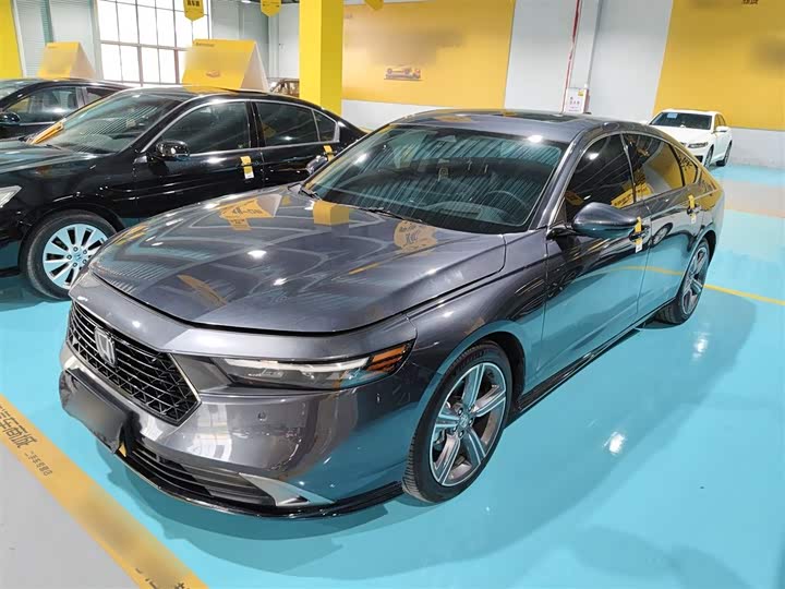 Фото 1 - Honda Accord