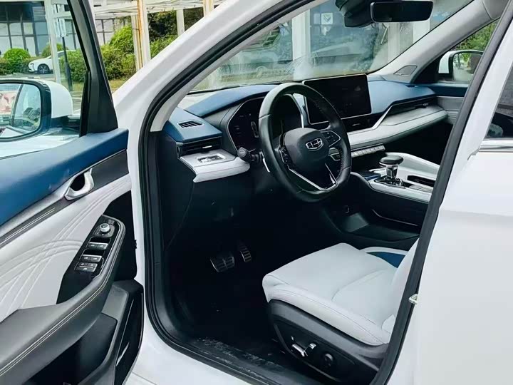 Фото 5 - Geely Preface