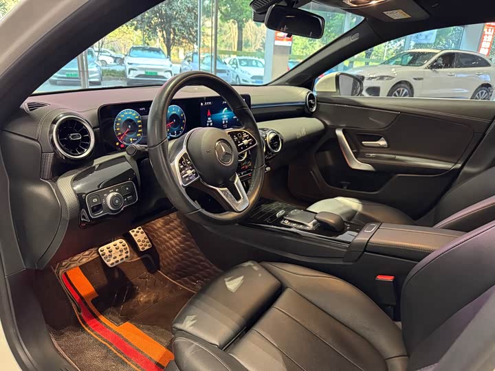 Фото 7 - Mercedes-Benz A-Class