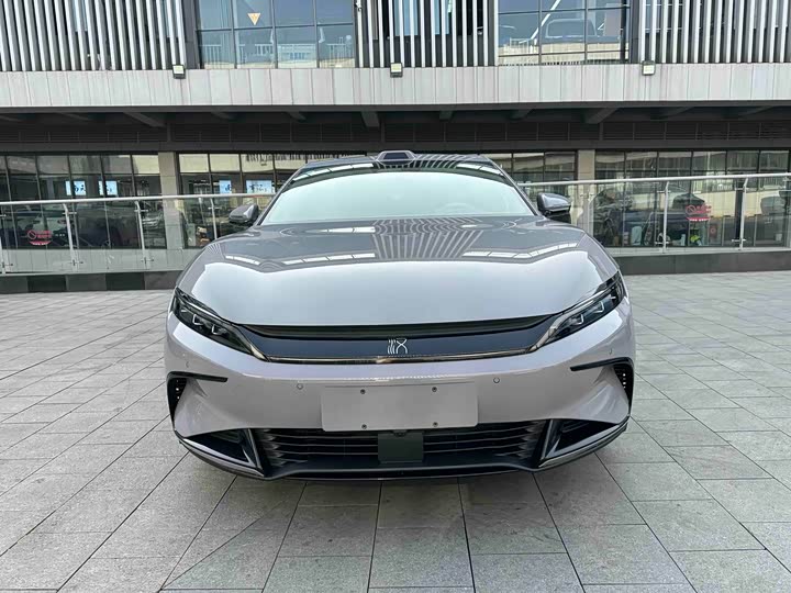 Фото 2 - BYD Han