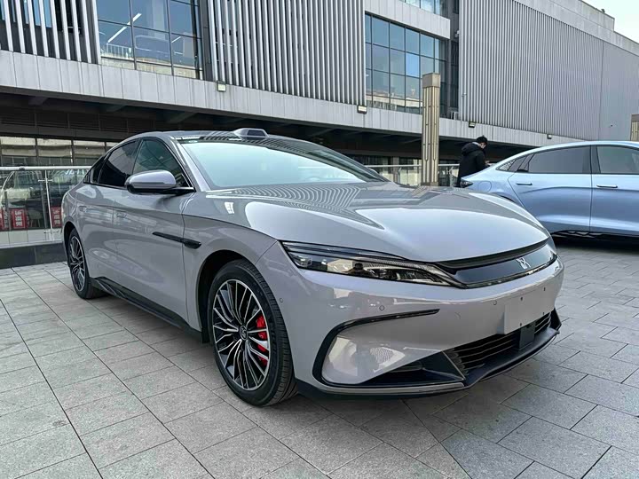 Фото 3 - BYD Han