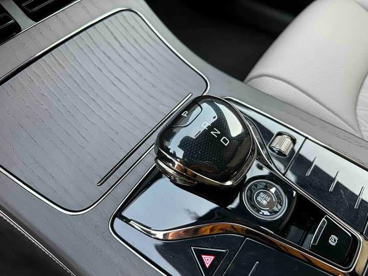 Фото 7 - BYD Han