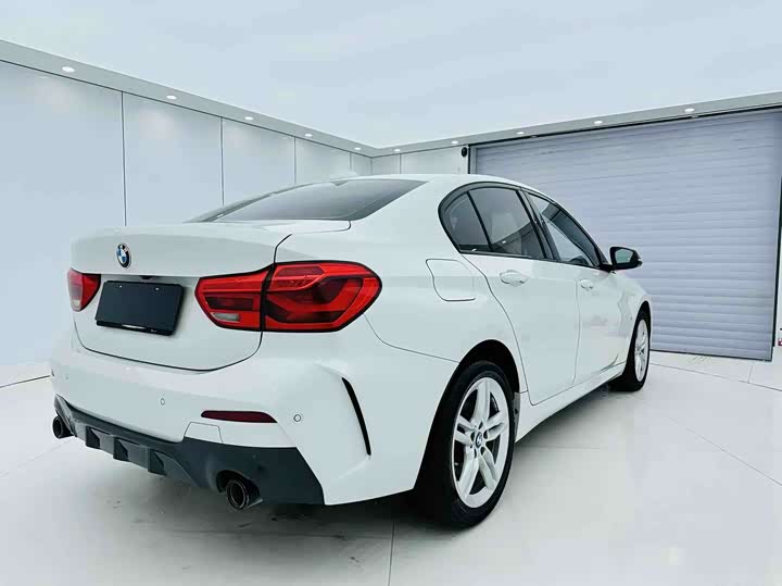 Фото 8 - BMW 1 Series