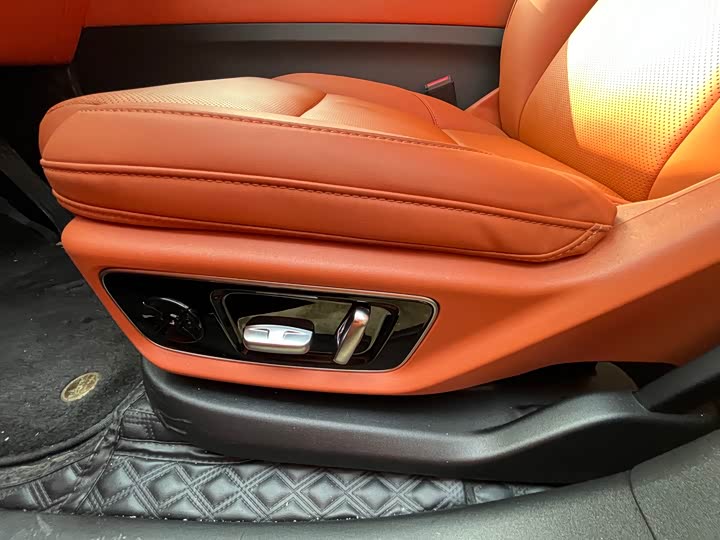 Фото 6 - LiXiang L7