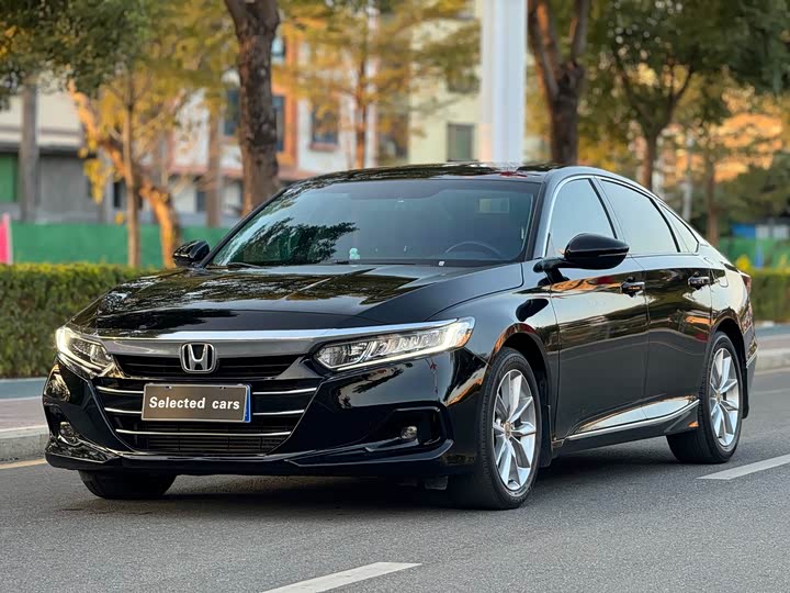 Фото 1 - Honda Accord