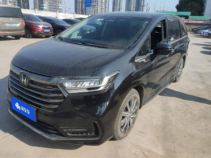 Фото 1 - Honda Odyssey