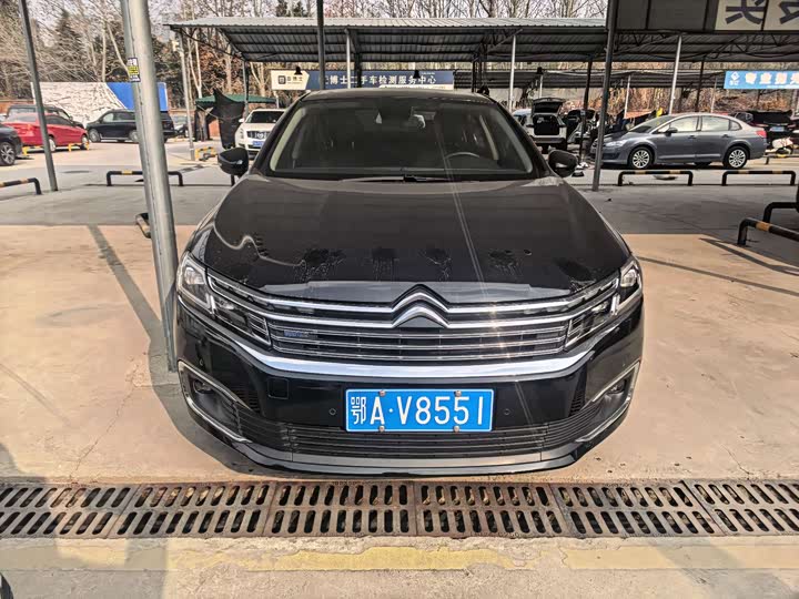 Фото 2 - Citroen C6