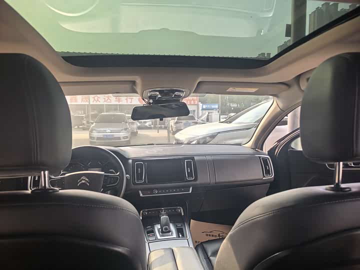 Фото 7 - Citroen C6