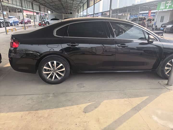 Фото 9 - Citroen C6