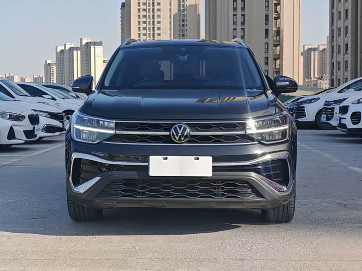 Фото 2 - Volkswagen Tharu