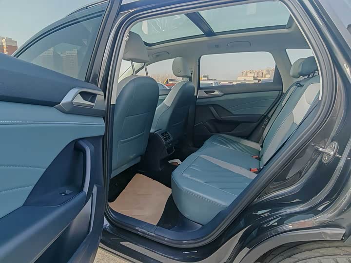 Фото 6 - Volkswagen Tharu