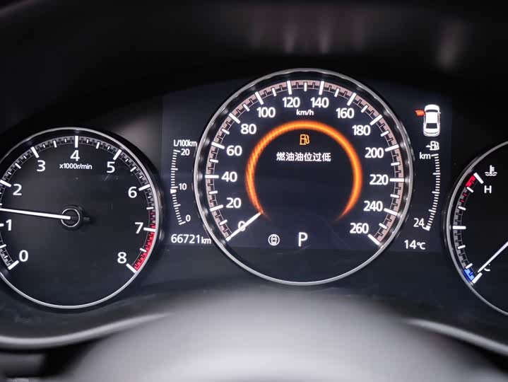 Фото 8 - Mazda 3 (Axela)