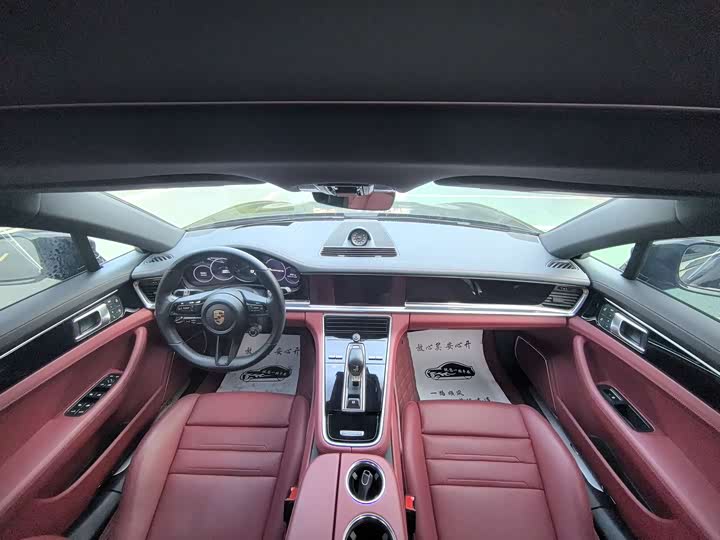 Фото 9 - Porsche Panamera