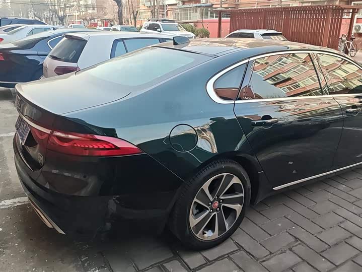 Фото 3 - Jaguar XF L