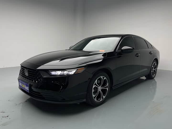 Фото 1 - Honda Accord