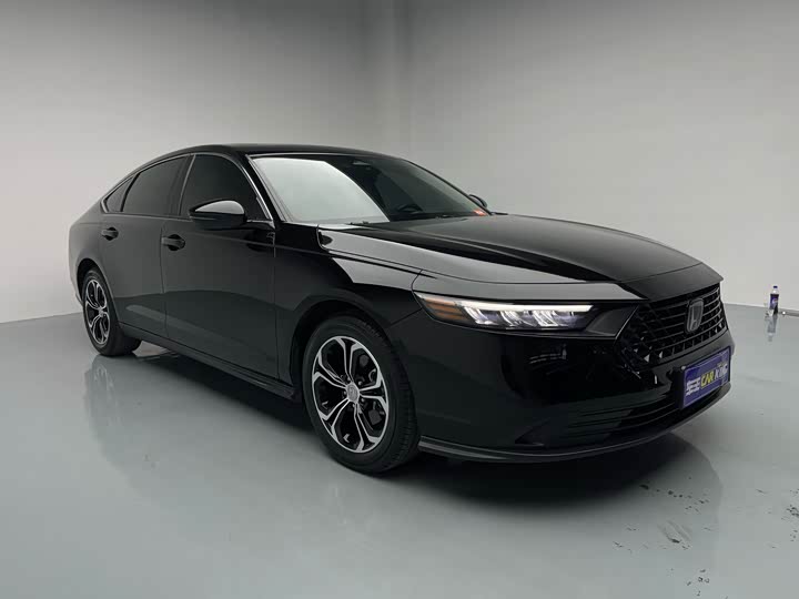 Фото 3 - Honda Accord