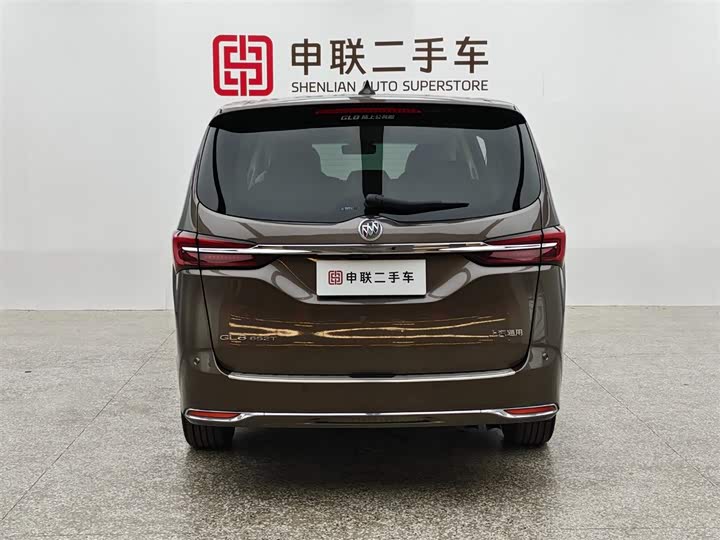 Фото 3 - Buick GL8 ES