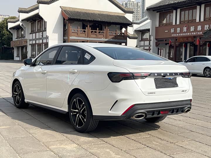 Фото 3 - Geely Binrui