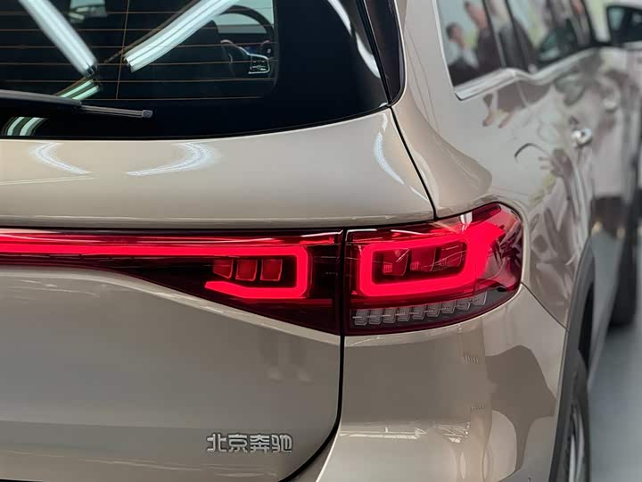 Фото 5 - Mercedes-Benz EQB