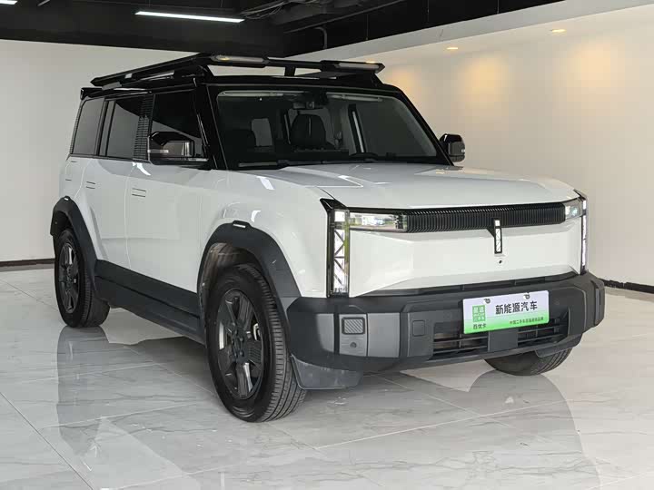 Фото 1 - Chery iCar 03