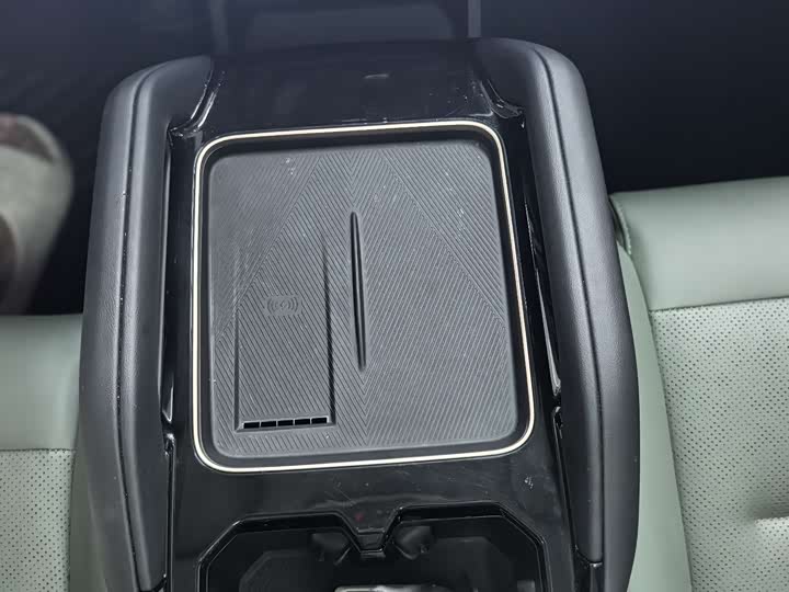 Фото 9 - Chery iCar 03