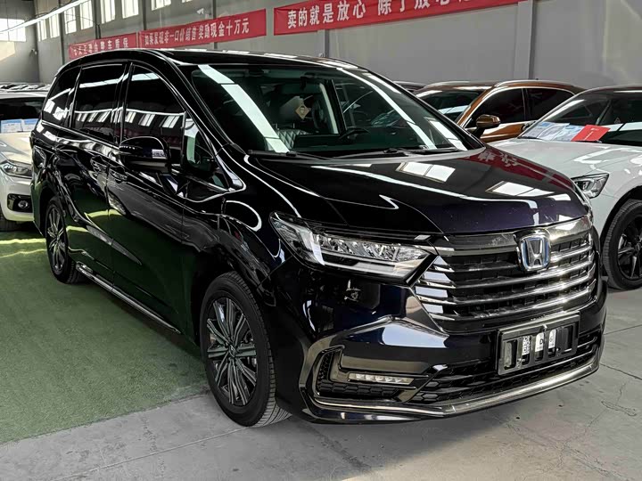 Фото 3 - Honda Odyssey