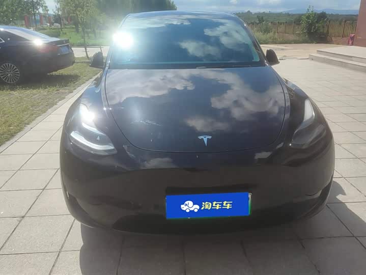 Фото 2 - Tesla Model Y