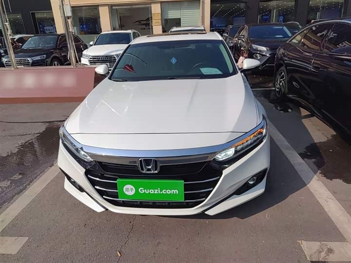 Фото 3 - Honda Accord