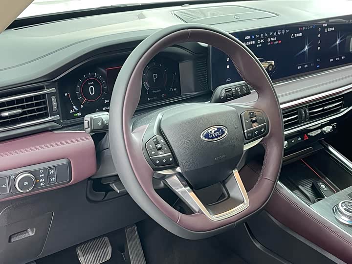 Фото 5 - Ford Explorer