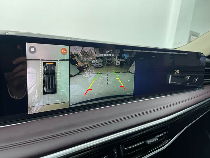 Фото 9 - Ford Explorer