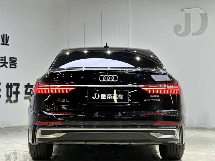 Фото 5 - Audi A6L