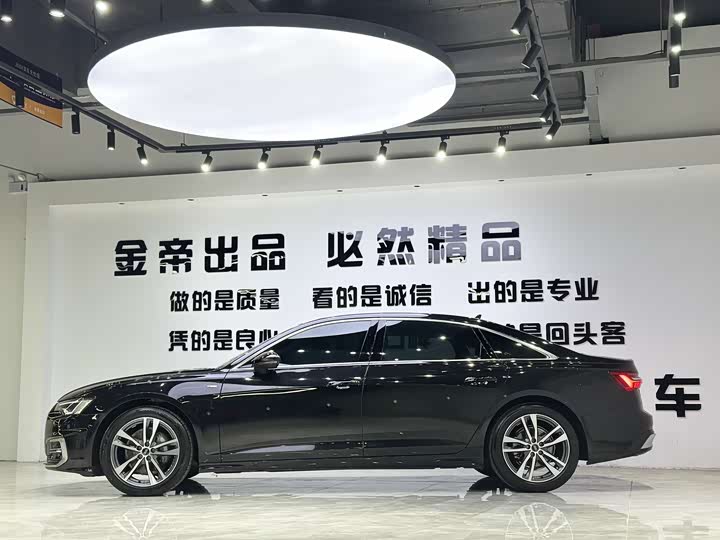 Фото 7 - Audi A6L