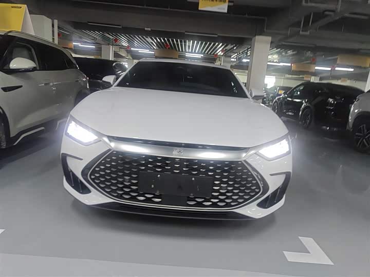 Фото 3 - BYD Han