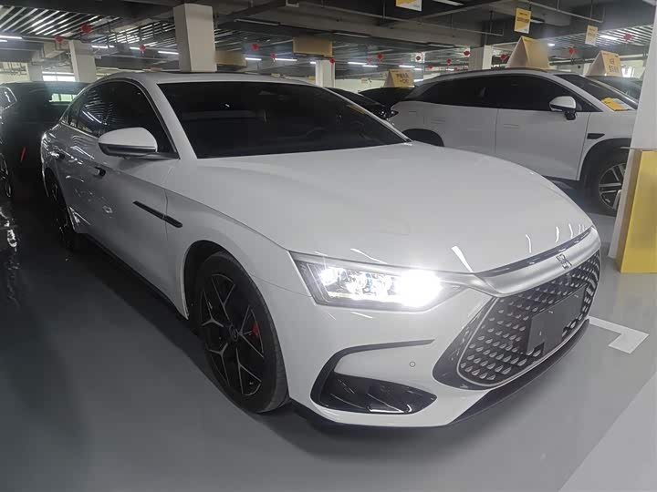 Фото 4 - BYD Han