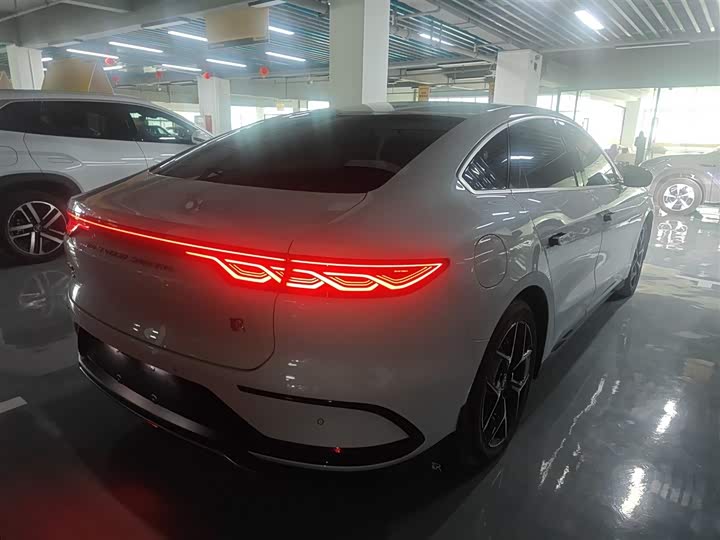 Фото 7 - BYD Han