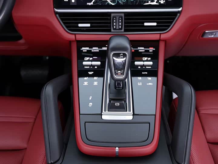 Фото 7 - Porsche Cayenne