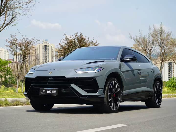 Фото 1 - Lamborghini Urus