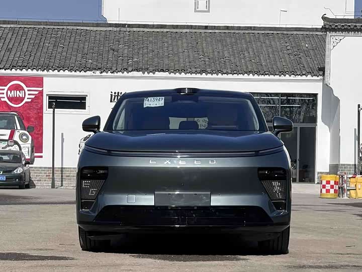 Фото 2 - Exeed Sterra ET