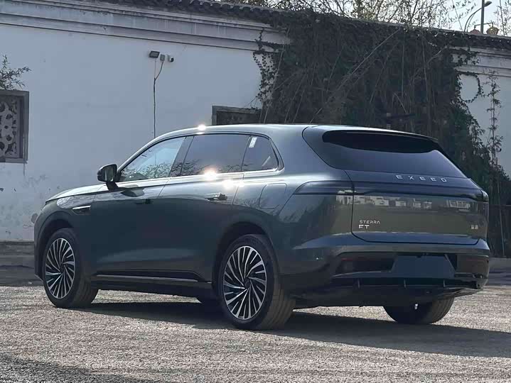 Фото 4 - Exeed Sterra ET