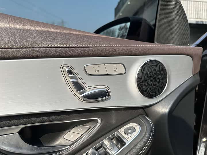 Фото 9 - Mercedes-Benz GLC-Class