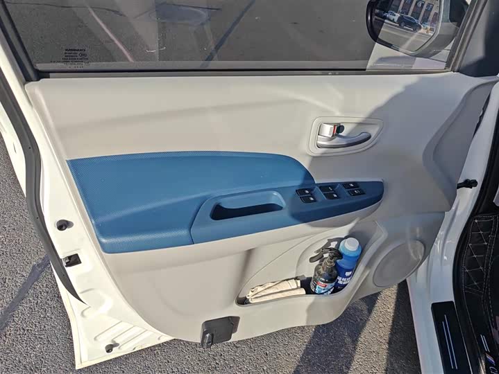 Фото 7 - Changan BenBen E-Star