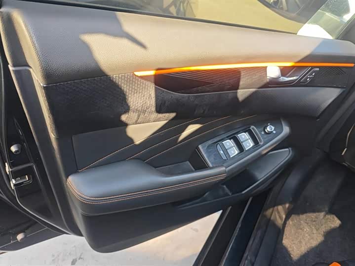 Фото 7 - Dongfeng Aeolus Yixuan Max