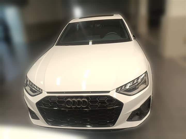 Фото 5 - Audi A4L