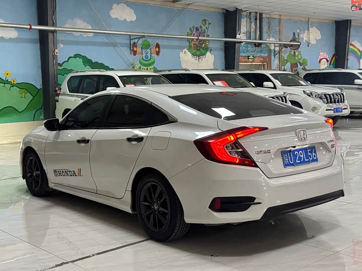 Фото 5 - Honda Civic