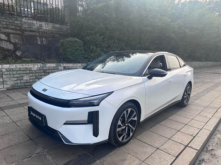 Фото 1 - Geely Galaxy L6