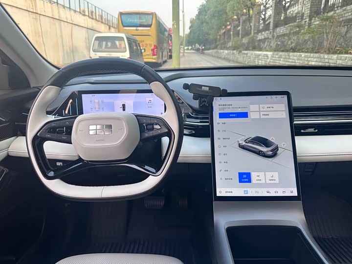 Фото 4 - Geely Galaxy L6