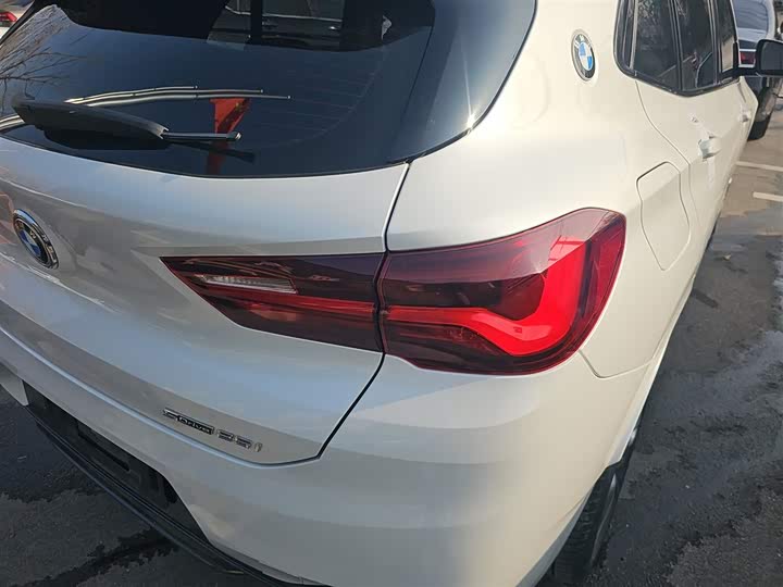 Фото 8 - BMW X2